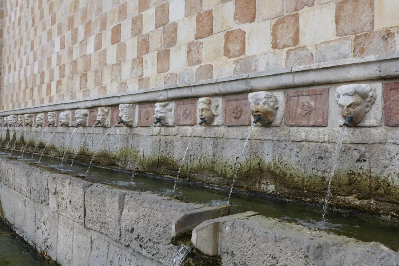 B&B Residenza San Giorgio Λ' Άκουιλα Εξωτερικό φωτογραφία